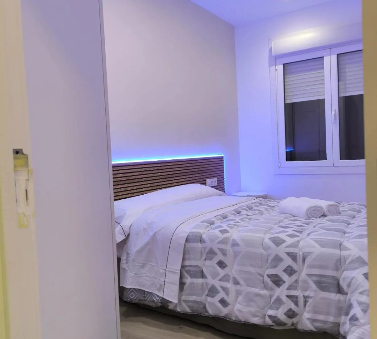 18 Habitacion En Vivienda Centrica בילבאו