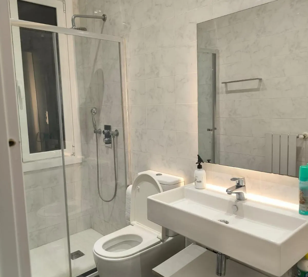18 Habitacion En Vivienda Centrica Bilbao 0*,  Hiszpania